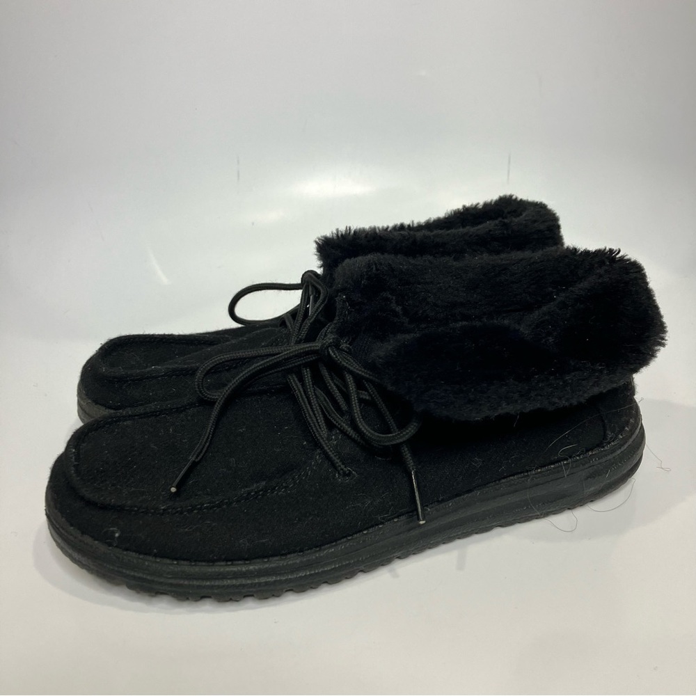 Hey Dude‎ Britt all black faux fur lace up fold over shoes women’s size 7